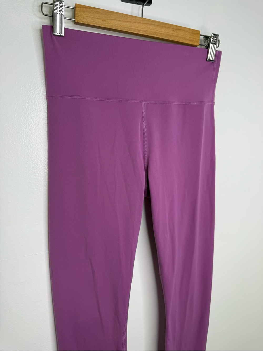 VUORI All The Feels Bright Violet Leggings - Picture 3 of 6